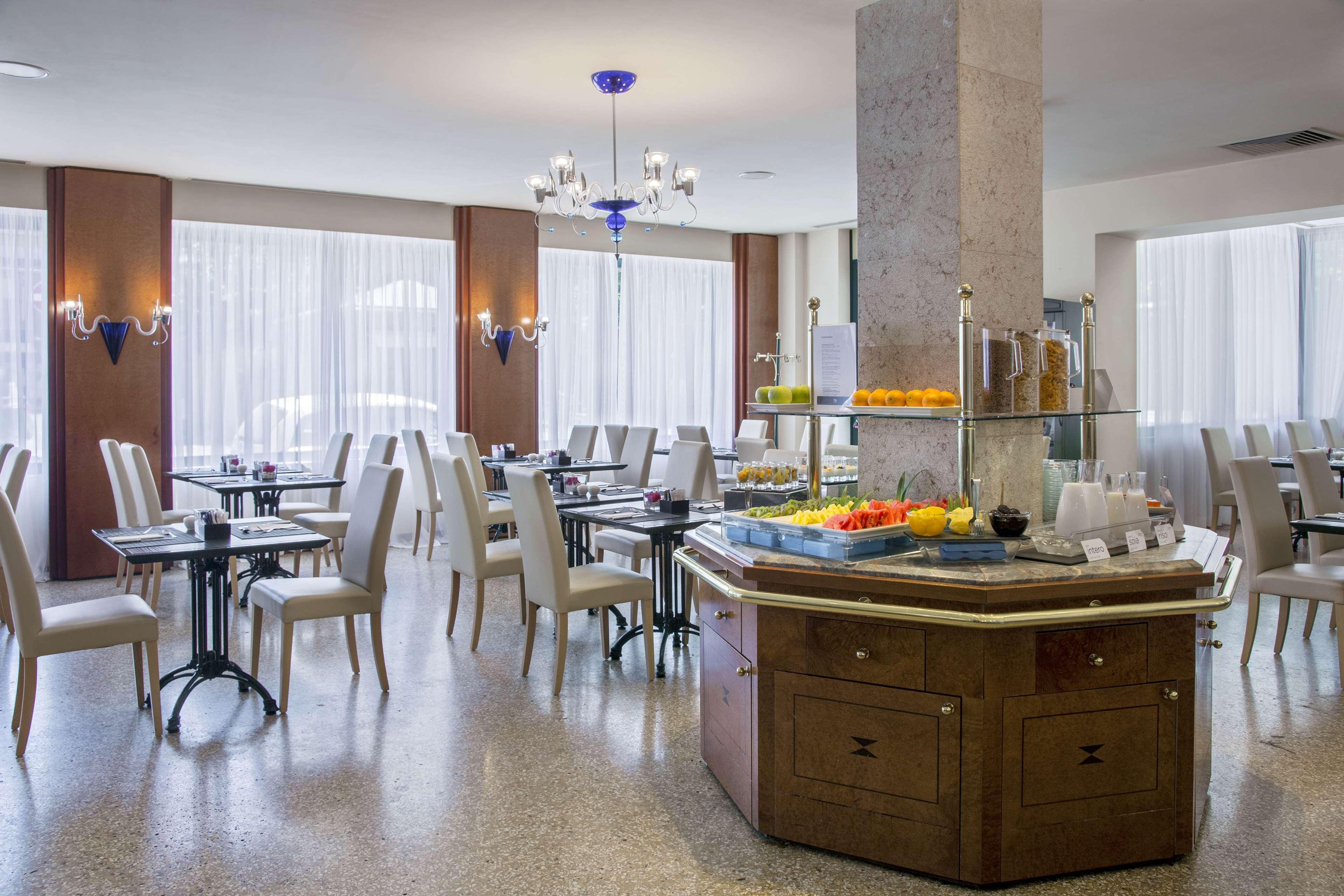Hotel Nh 4*